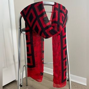 D&G scarf